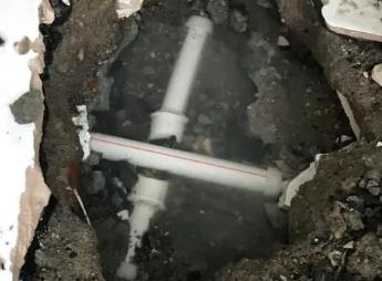 赛罕阳台漏水维修公司为您分享楼上楼下漏水怎么处理